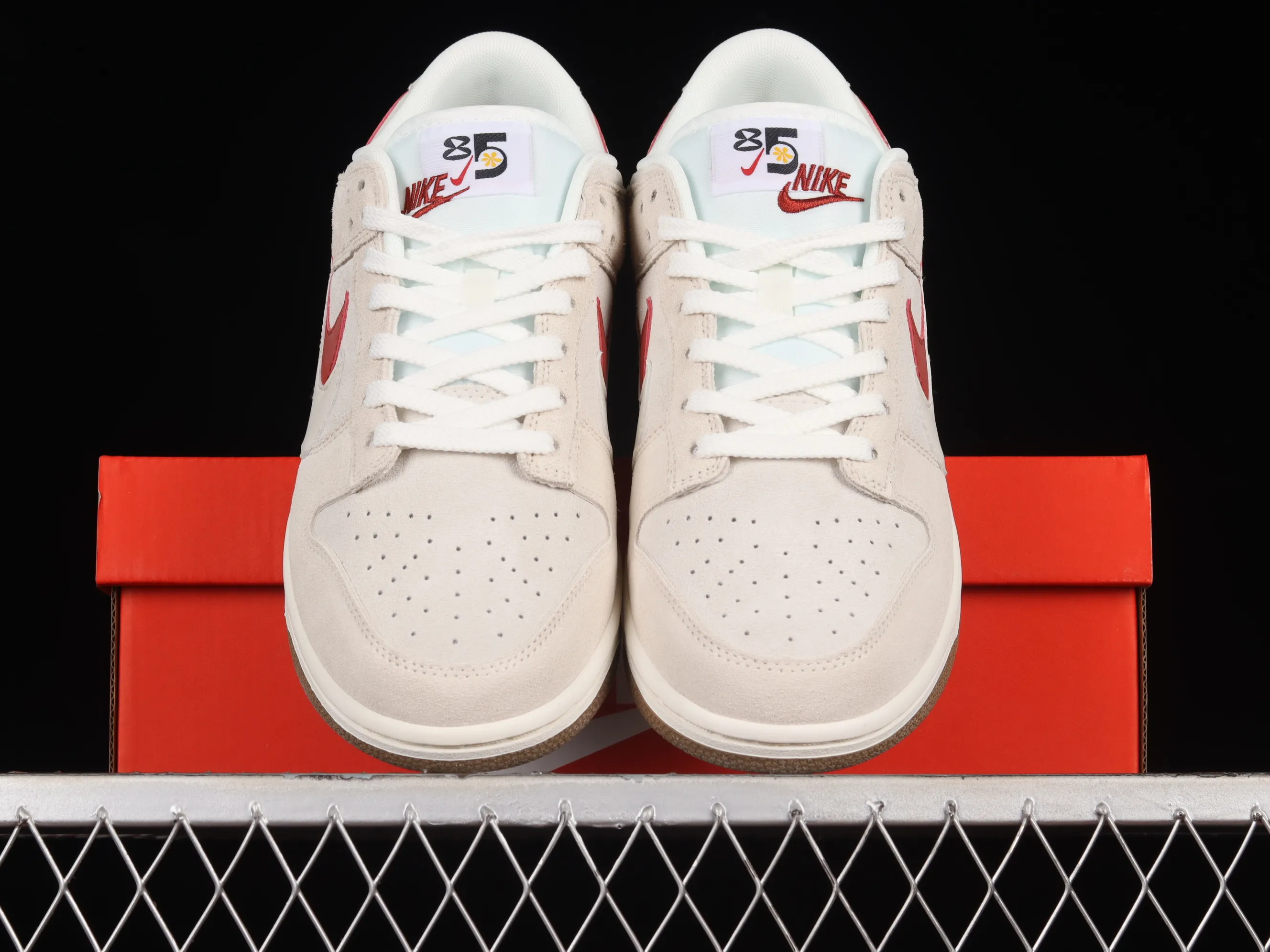 All categories Nk SB Dunk series Nk SB Dunk Low low-top sneakers F version Nk SB Dunk Low "85" gray and red double hook SB low-top sports and leisure sneakers DO9457-100